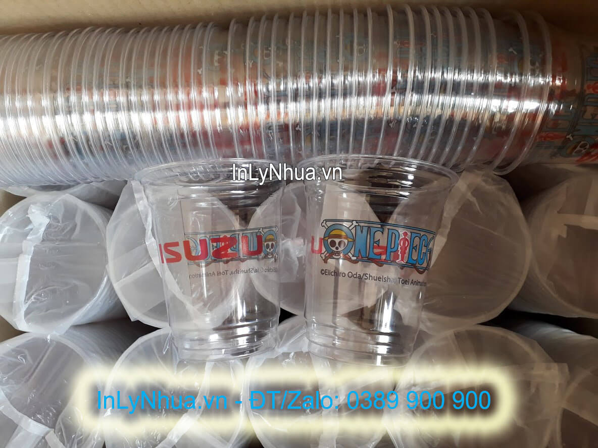 Ly nhựa in nhiều màu